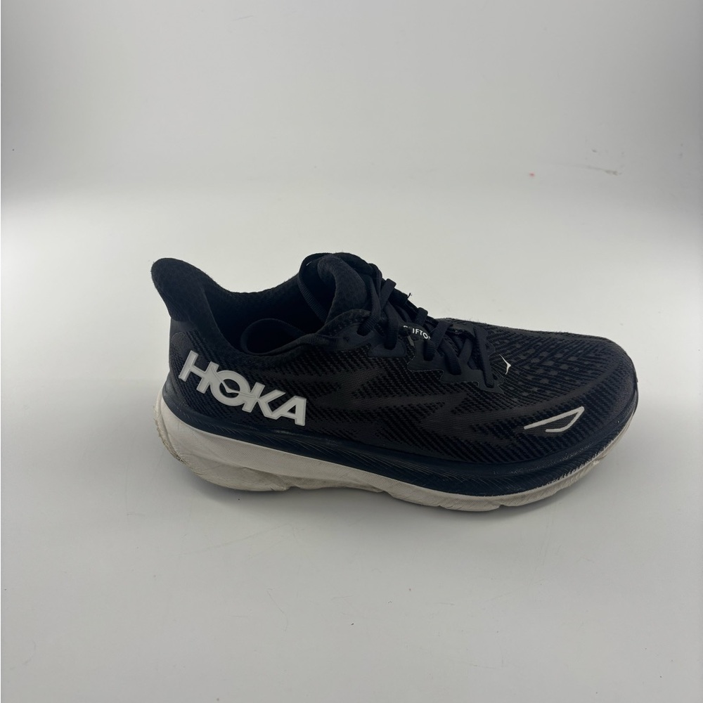 Hoka One One Clifton 9 Black White Athletic Sneakers Women’s Size 9.5B No Insole